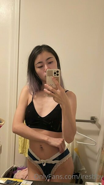 iresbby / Seritonin_ / _seritonin Nude Leaks OnlyFans Photo 12