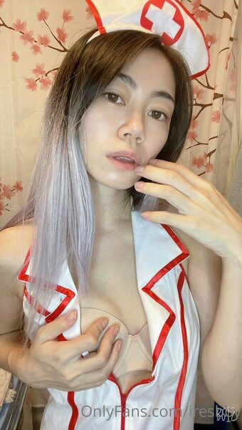 iresbby / Seritonin_ / _seritonin Nude Leaks OnlyFans Photo 19