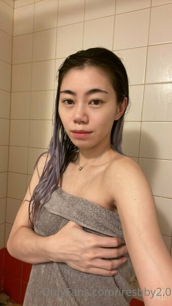 iresbby2.0 Nude Leaks Photo 4