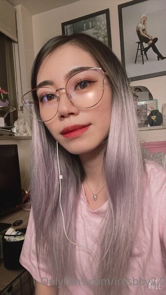 iresbby2.0 Nude Leaks Photo 10