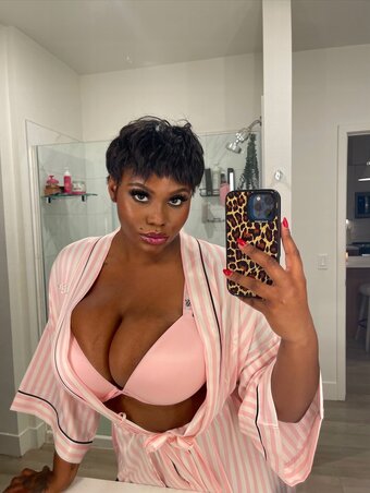 Iris Ard / irisardd Nude Leaks Photo 10