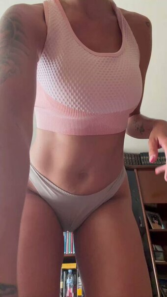 Iris Faig Nude Leaks Photo 7
