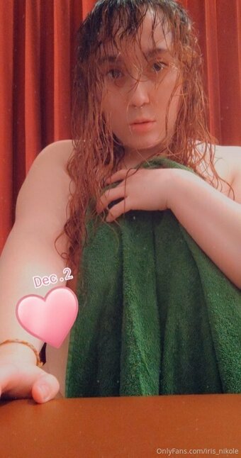 iris_nikole Nude Leaks Photo 10