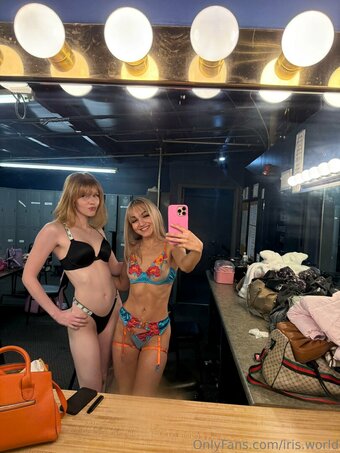 iris.world Nude Leaks Photo 10