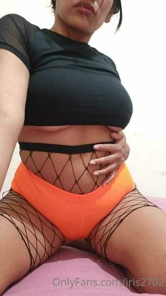 iris2702 Nude Leaks Photo 4
