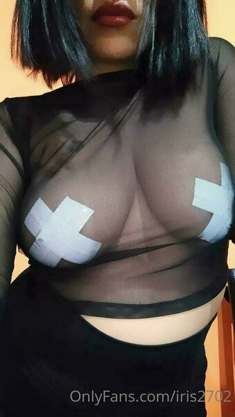 iris2702 Nude Leaks Photo 8