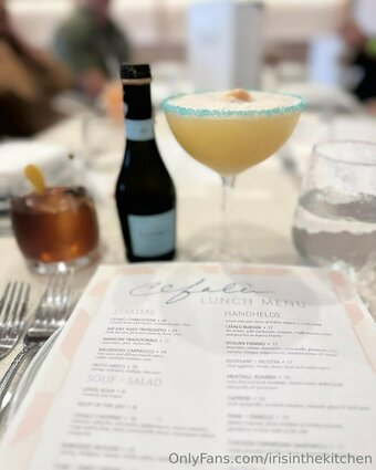 irisinthekitchen / iriskitchen.ig Nude Leaks OnlyFans Photo 2