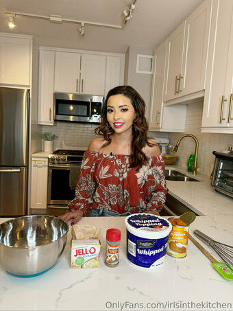 irisinthekitchen / iriskitchen.ig Nude Leaks OnlyFans Photo 22