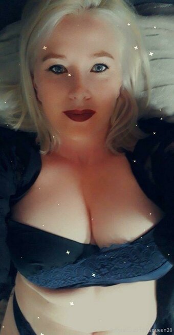 irisqueen28 Nude Leaks Photo 23