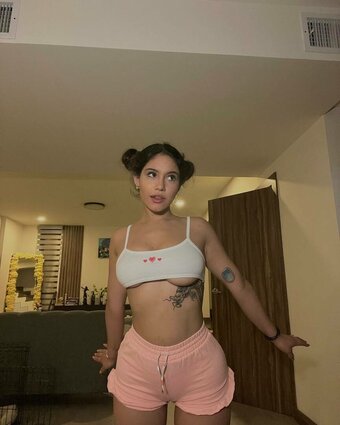 Isabel Neru / isabelneru / neruisabel Nude Leaks OnlyFans Photo 18