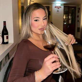 Isabel Ribeiro / belle21503 / isabellriibeiro Nude Leaks OnlyFans Photo 4