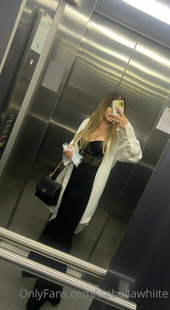 isabellawhiite Nude Leaks Photo 20