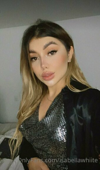 isabellawhiite Nude Leaks Photo 21