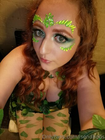 isendbobs Nude Leaks Photo 13