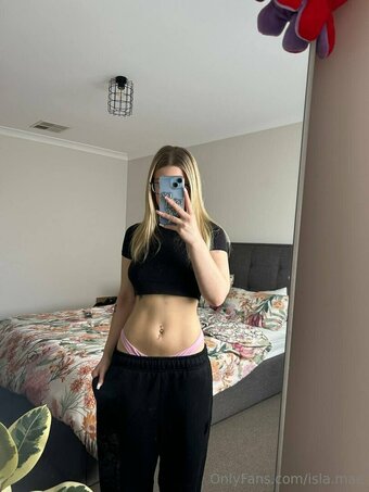isla.mae Nude Leaks Photo 10
