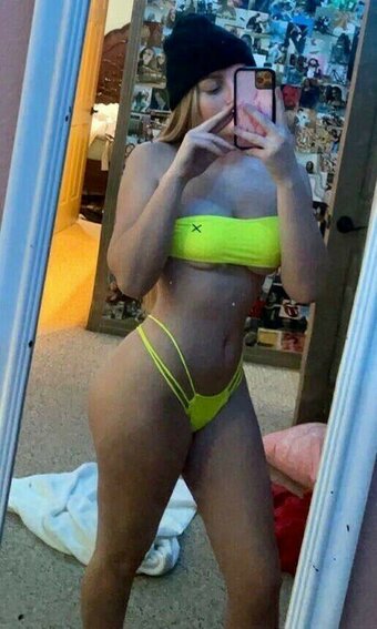 Itsadelecash Nude Leaks Photo 26