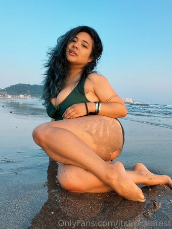 itsakidearest Nude Leaks Photo 14