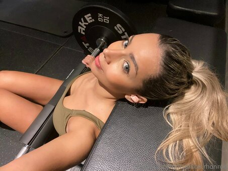 itschloe.monroe Nude Leaks Photo 15