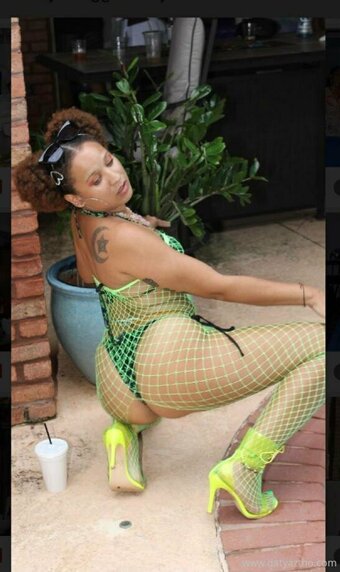 itsdatyaztho Nude Leaks Photo 10