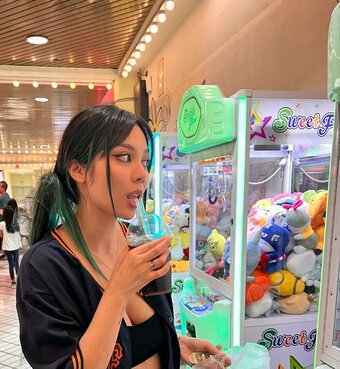 itshellovee / Victoria Vee Nude Leaks Photo 9