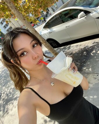 itshellovee / Victoria Vee Nude Leaks Photo 26