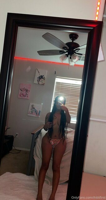 itsihititfirst Nude Leaks Photo 5