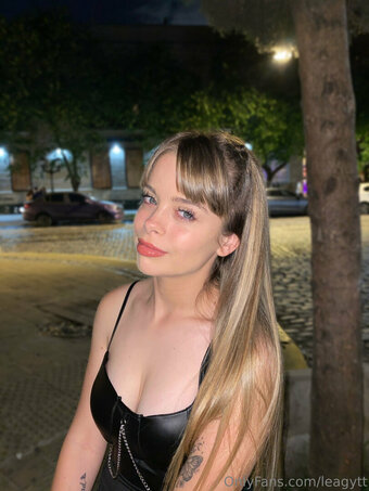 itsleaaa Nude Leaks Photo 23