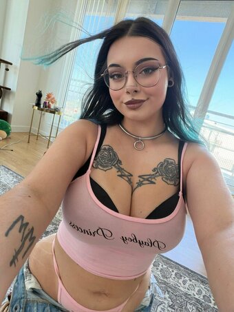 itslilith Nude Leaks Photo 5