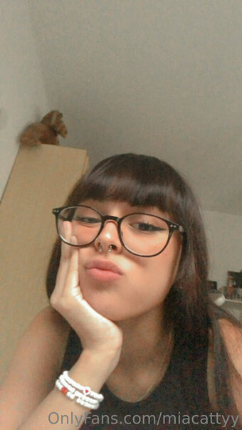 itslillyth Nude Leaks Photo 20