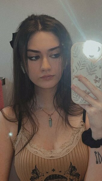 Itsmalic3 / Itsmalice Nude Leaks Photo 12