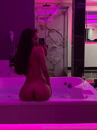 itsmemaddisson Nude Leaks Photo 4