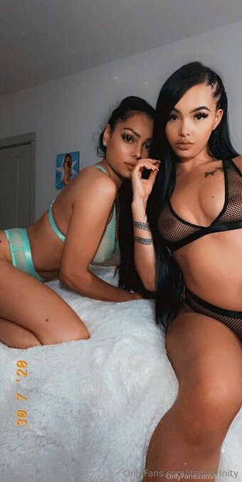 itsmetrinity Nude Leaks Photo 3