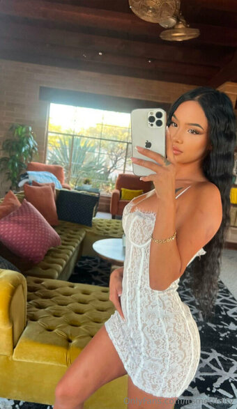 itsmetrinity Nude Leaks Photo 16