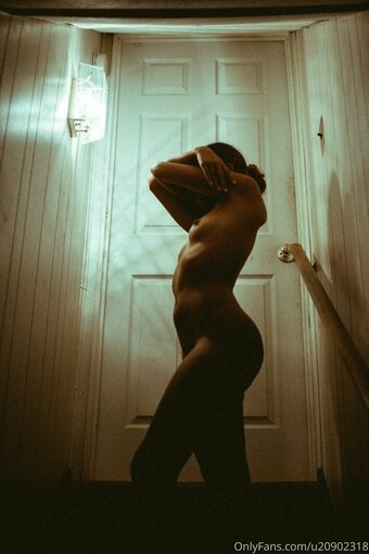 Itsqueenn Nude Leaks Photo 10