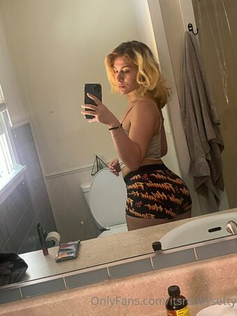 itsreallysetty Nude Leaks Photo 2