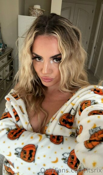 itsrix Nude Leaks Photo 6