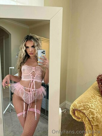 itsrix Nude Leaks Photo 24