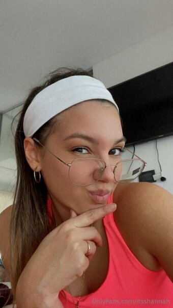 itsshannah Nude Leaks Photo 1