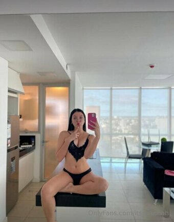itsshannah Nude Leaks Photo 2