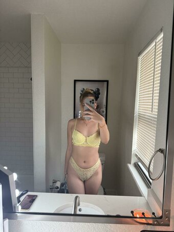 itssnow / theyluv_tif77 Nude Leaks Photo 4