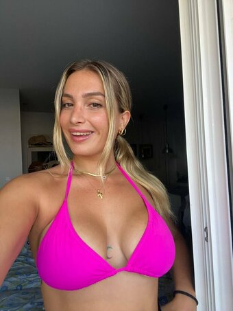itssschloeee Nude Leaks Photo 20