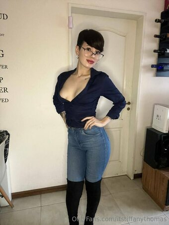 itstiffanythomas Nude Leaks Photo 8