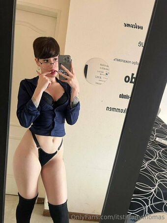 itstiffanythomas Nude Leaks Photo 15