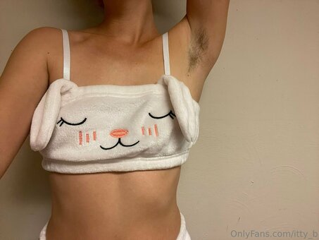 itty_b Nude Leaks Photo 26