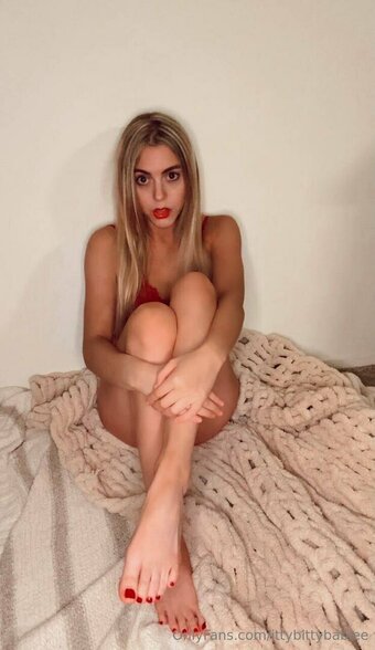 ittybittybabiee / Cloe Laurent Nude Leaks OnlyFans Photo 1