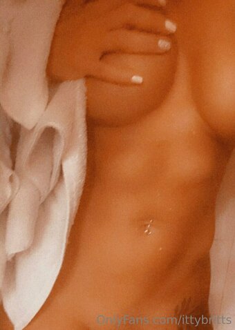 ittybritts / ittyy.britty Nude Leaks OnlyFans Photo 4