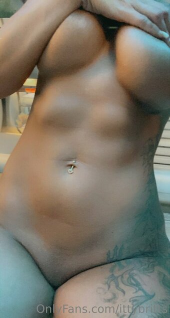 ittybritts / ittyy.britty Nude Leaks OnlyFans Photo 22