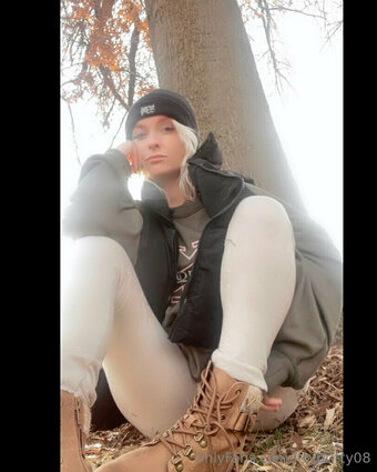 ittybritty08 Nude Leaks Photo 1