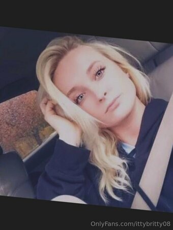 ittybritty08 Nude Leaks Photo 4
