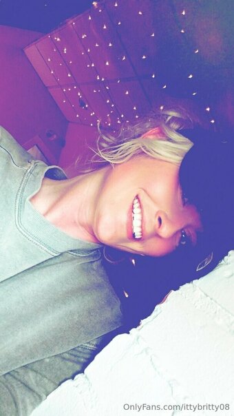 ittybritty08 Nude Leaks Photo 13